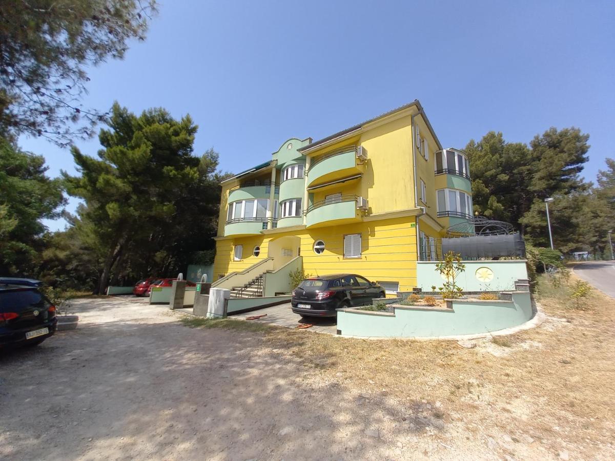 Apartment Lungomare Pula Exteriér fotografie